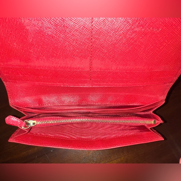 Large Prada Saffiano Leather Wallet - Picture 7 of 15